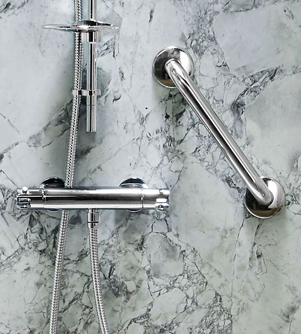 Superior grab handle rail